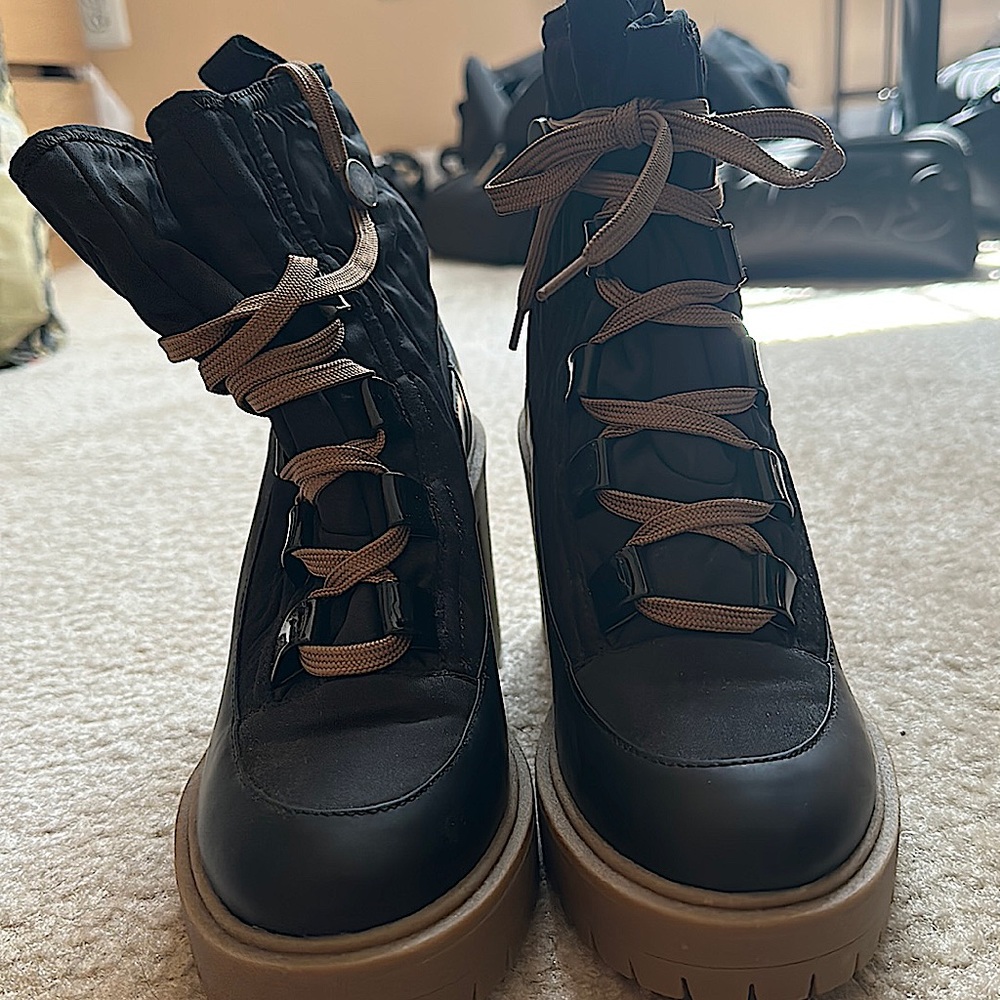 Dolce Vita Platform Booties size 7.5